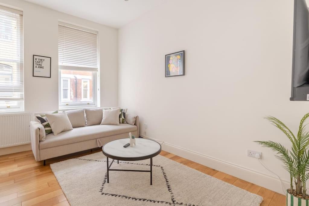 Beautiful 1 Bed Flat 2 Minute Walk To Camden Station Apartment London Exterior photo